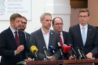 Opozice vyvolá hlasování o nedůvěře vládě. Babišov...